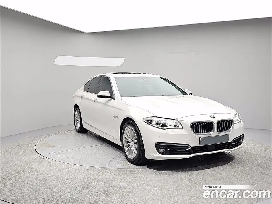 BMW 5 серия 2016 2.0 автомат (гидро), фото 3