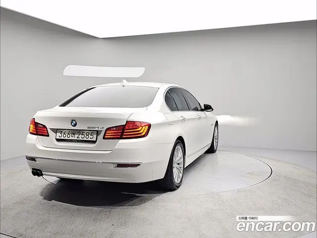 BMW 5 серия 2016 2.0 автомат (гидро), миниатюра 4