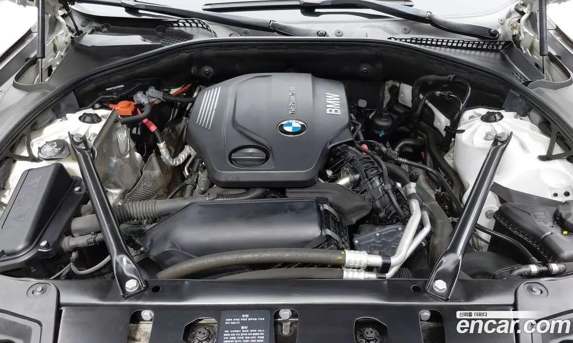 BMW 5 серия 2016 2.0 автомат (гидро), фото 6