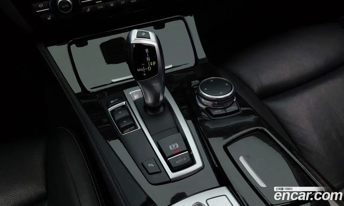 BMW 5 серия 2016 2.0 автомат (гидро), фото 9