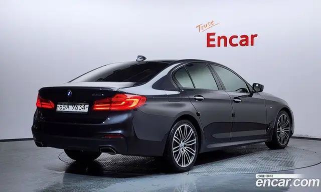 BMW 5 серия 2017 3.0 автомат (гидро), миниатюра 2