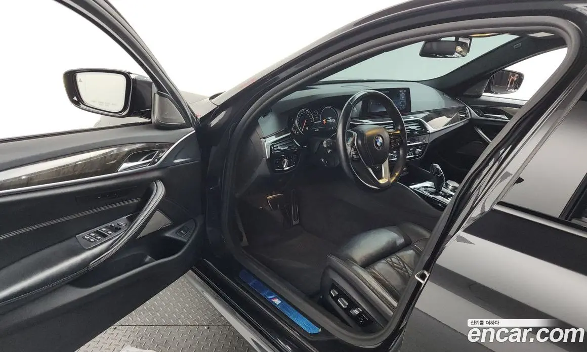 BMW 5 серия 2017 3.0 автомат (гидро), фото 13