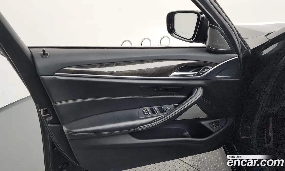 BMW 5 серия 2017 3.0 автомат (гидро), фото 14