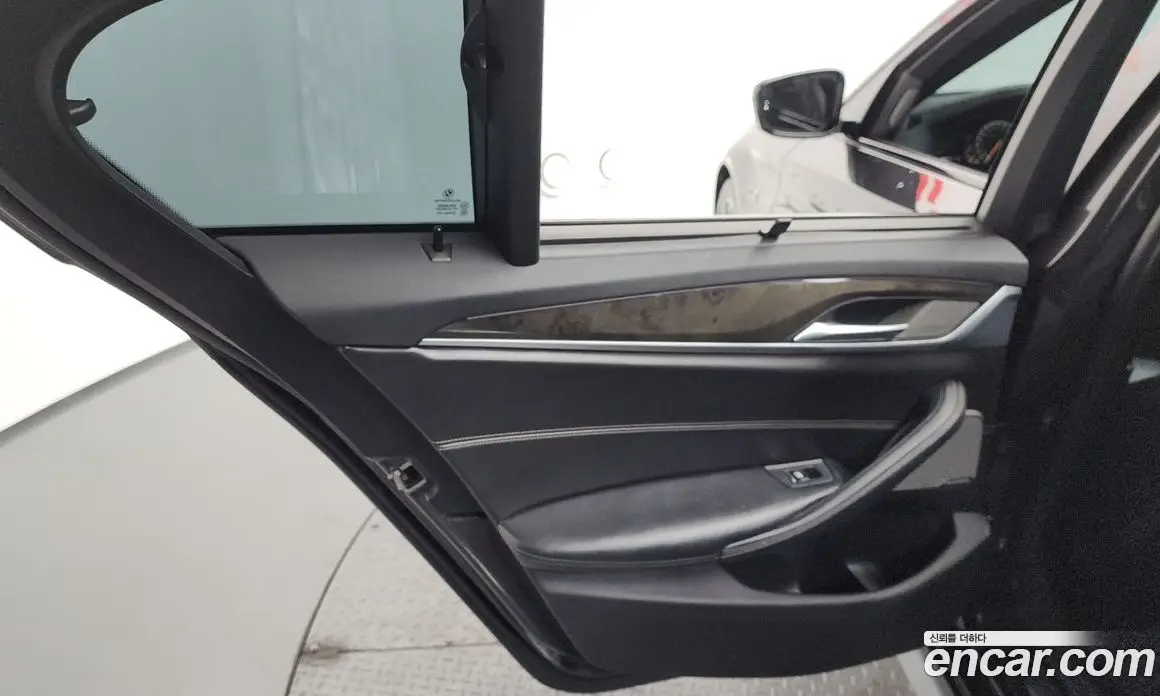 BMW 5 серия 2017 3.0 автомат (гидро), фото 15