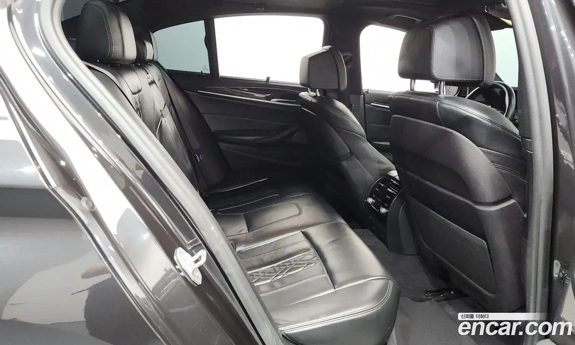 BMW 5 серия 2017 3.0 автомат (гидро), фото 17