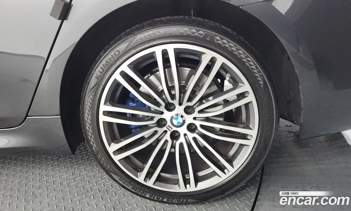 BMW 5 серия 2017 3.0 автомат (гидро), фото 7