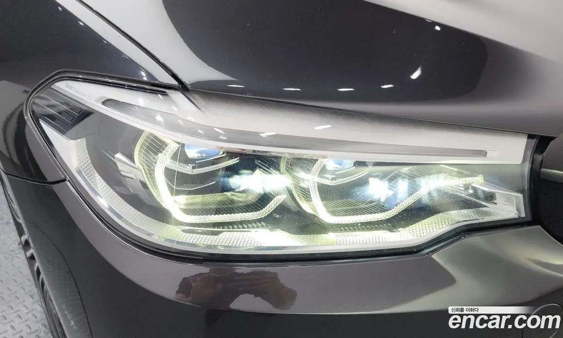 BMW 5 серия 2017 3.0 автомат (гидро), фото 8