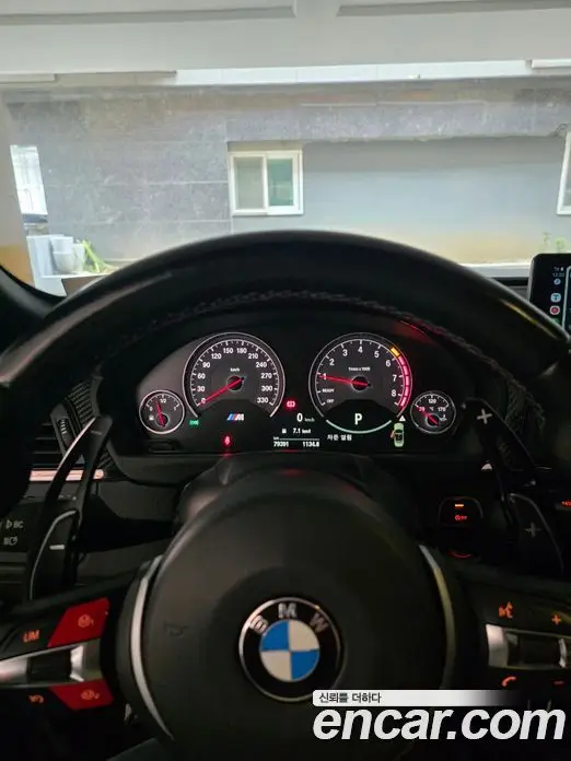 BMW M4 2015 3.0 автомат (робот), миниатюра 5