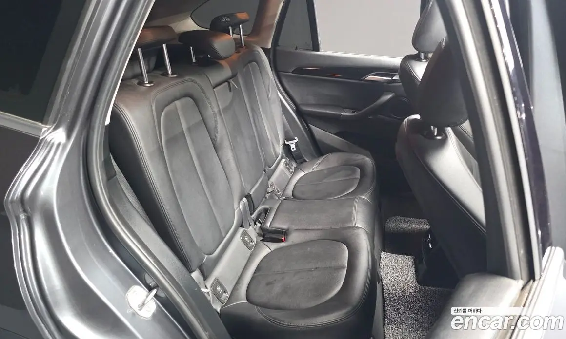 BMW X1 2017 2.0 автомат (гидро), фото 12 BMW X1 2017 2.0 автомат (гидро), фото 12