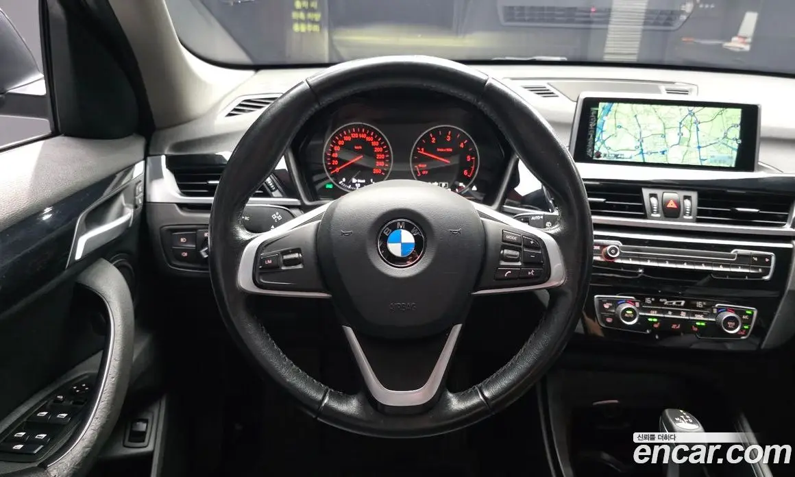 BMW X1 2017 2.0 автомат (гидро), фото 13 BMW X1 2017 2.0 автомат (гидро), фото 13