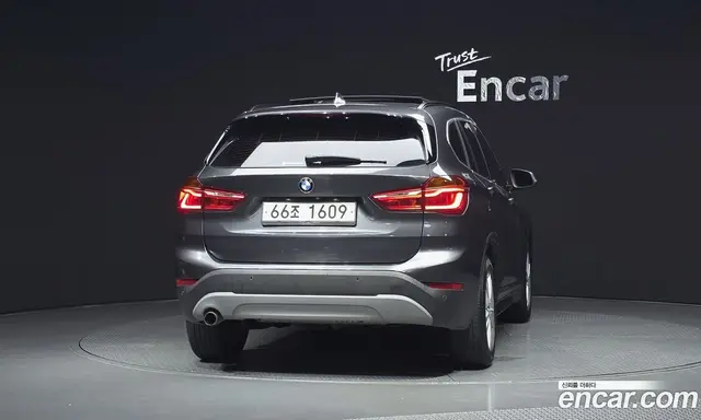 BMW X1 2017 2.0 автомат (гидро), миниатюра 4 BMW X1 2017 2.0 автомат (гидро), миниатюра 4