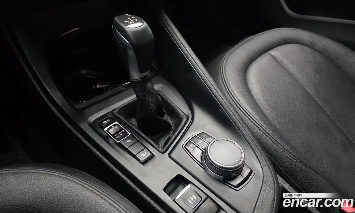 BMW X1 2017 2.0 автомат (гидро), фото 9 BMW X1 2017 2.0 автомат (гидро), фото 9