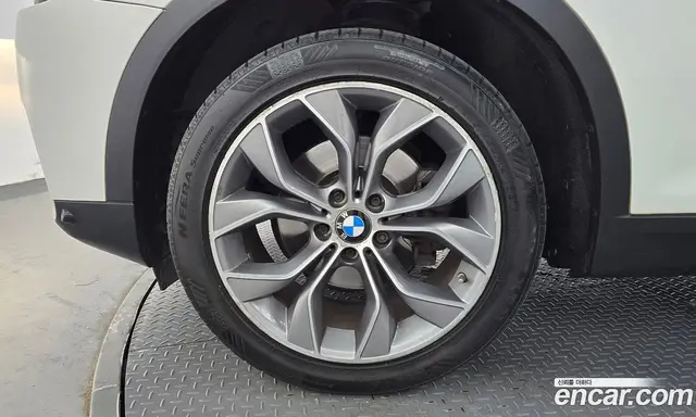 BMW X4 2015 2.0 автомат (гидро), миниатюра 5