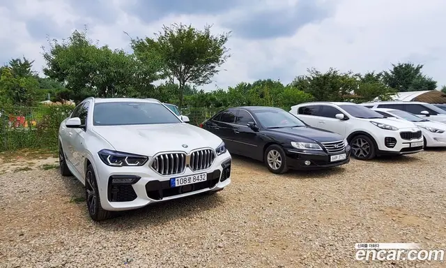 BMW X6 2021 3.0 автомат (гидро), миниатюра 2