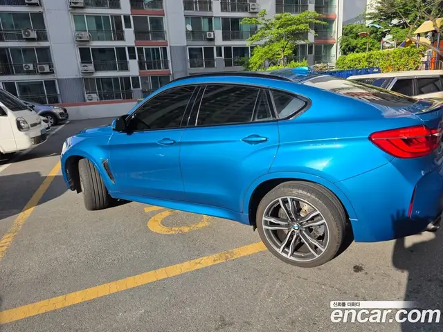 BMW X6M 2017 4.4 автомат (гидро), миниатюра 3