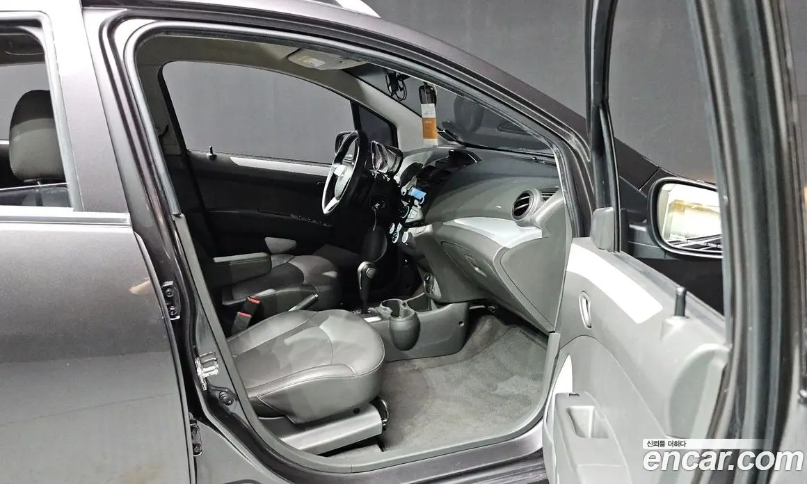 Chevrolet Spark 2015 1.0 автомат (гидро), фото 18 Chevrolet Spark 2015 1.0 автомат (гидро), фото 18