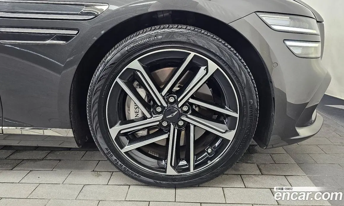 Genesis G80 2024 2.5 автомат (гидро), фото 7