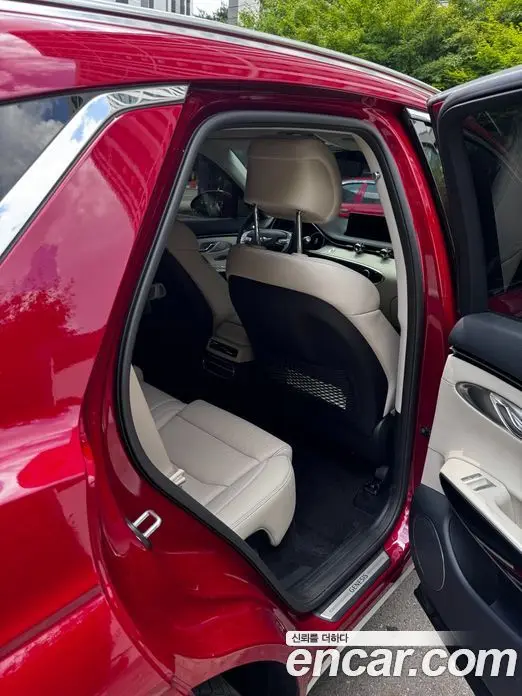 Genesis GV70 2024 2.5 автомат (гидро), фото 13
