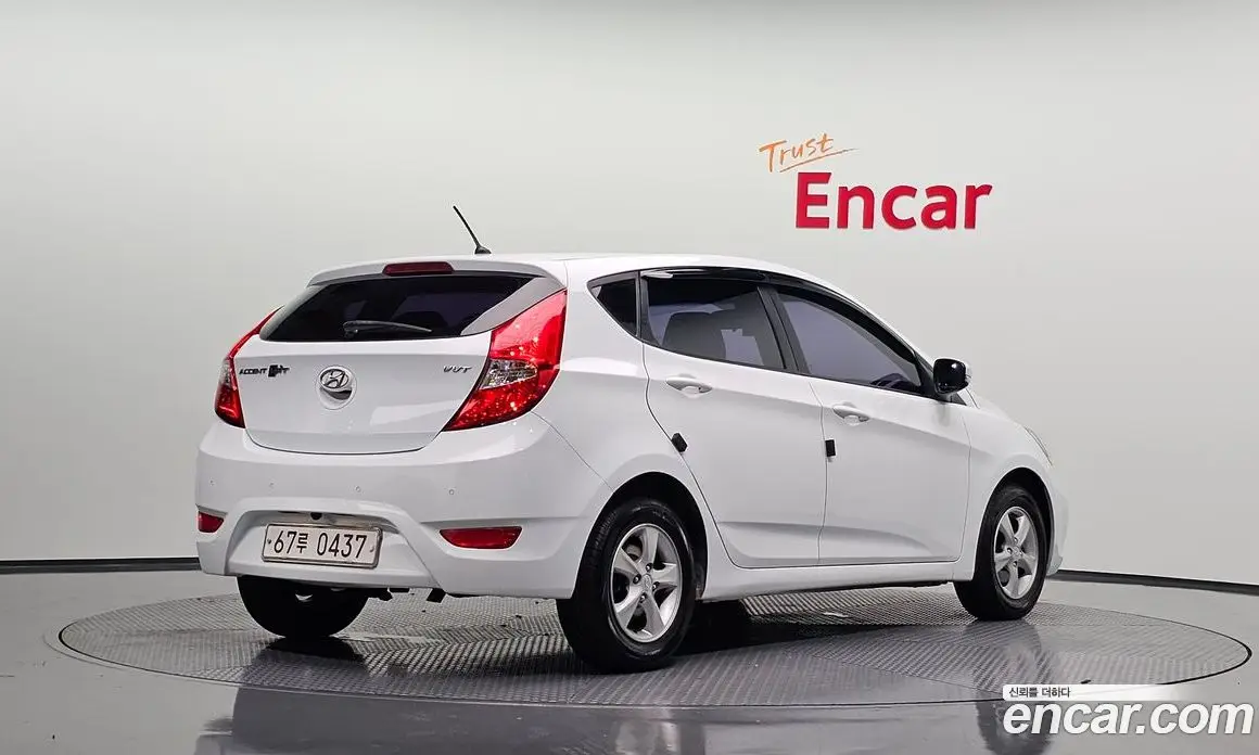 Hyundai Accent 2013 1.4 автомат (гидро), фото 2 Hyundai Accent 2013 1.4 автомат (гидро), фото 2