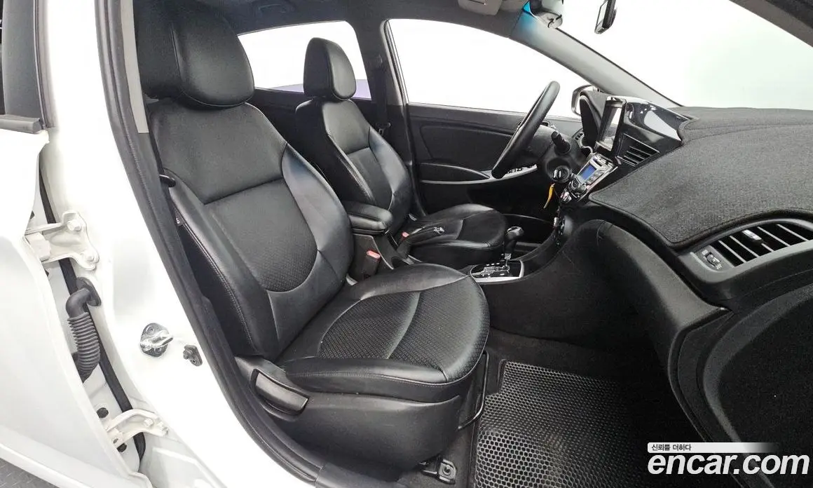 Hyundai Accent 2013 1.4 автомат (гидро), фото 11 Hyundai Accent 2013 1.4 автомат (гидро), фото 11