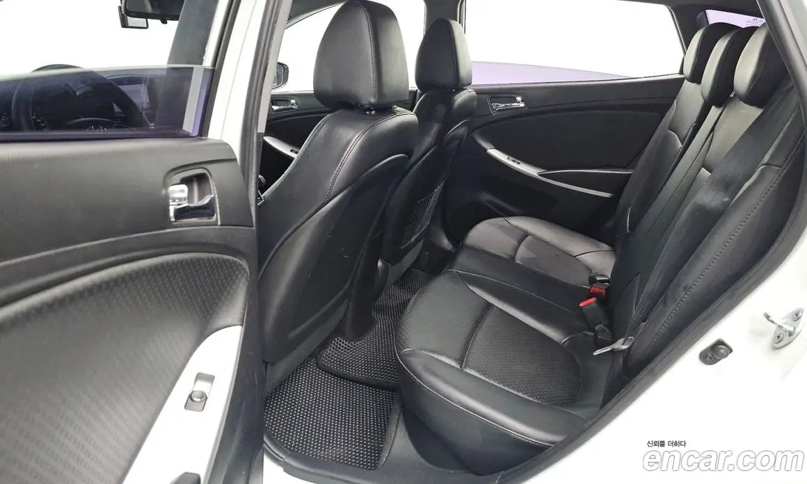 Hyundai Accent 2013 1.4 автомат (гидро), фото 12 Hyundai Accent 2013 1.4 автомат (гидро), фото 12