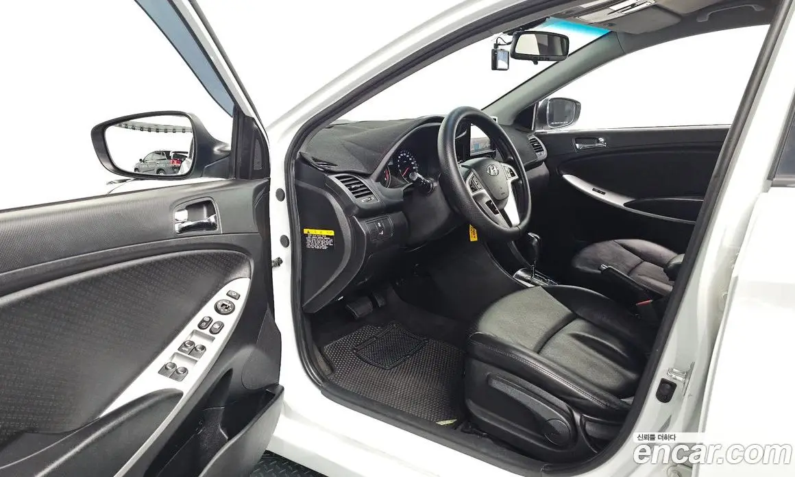 Hyundai Accent 2013 1.4 автомат (гидро), фото 10 Hyundai Accent 2013 1.4 автомат (гидро), фото 10