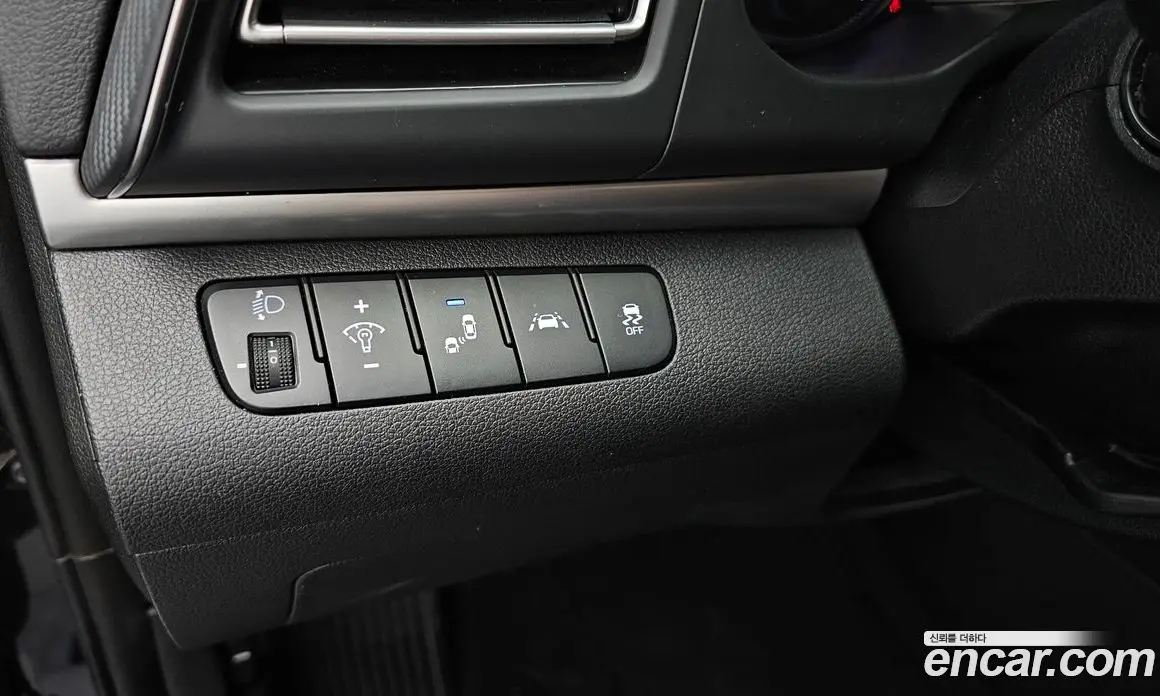 Hyundai Avante 2018 1.6 автомат (гидро), фото 20