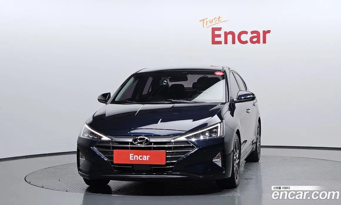 Hyundai Avante 2018 1.6 автомат (гидро), фото 3