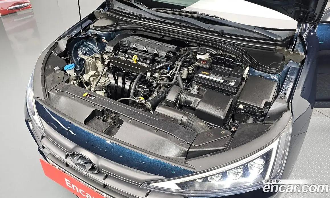 Hyundai Avante 2018 1.6 автомат (гидро), фото 6