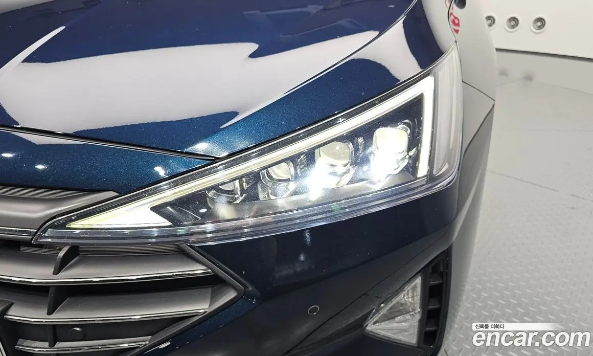 Hyundai Avante 2018 1.6 автомат (гидро), фото 8