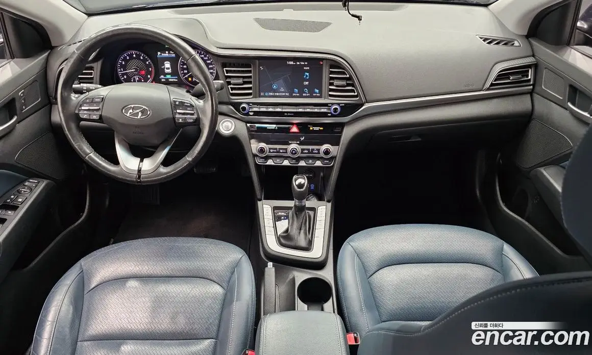 Hyundai Avante 2018 1.6 автомат (гидро), фото 10