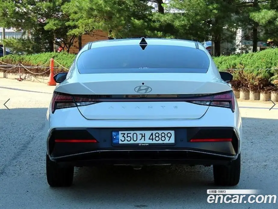 Hyundai Avante 2023 1.6 автомат (гидро), фото 4