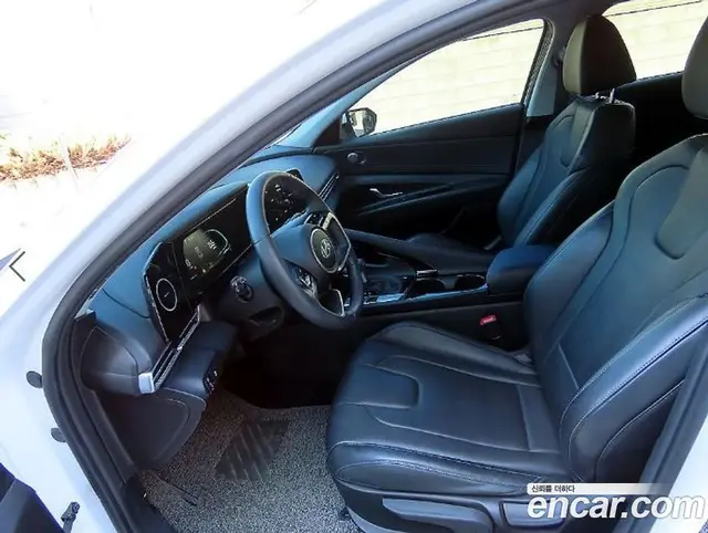 Hyundai Avante 2023 1.6 автомат (гидро), миниатюра 5