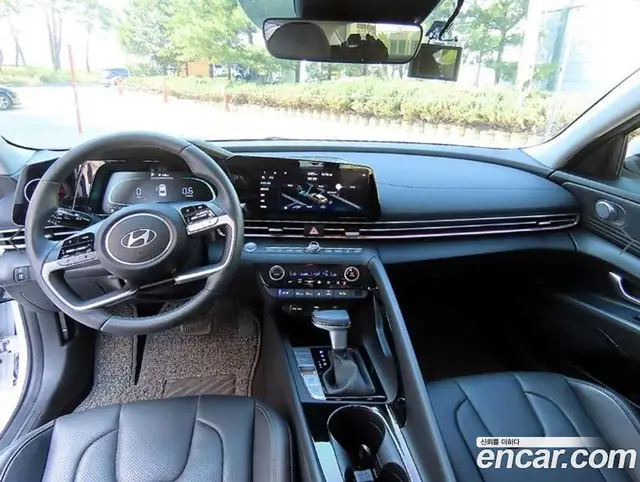 Hyundai Avante 2023 1.6 автомат (гидро), миниатюра 7