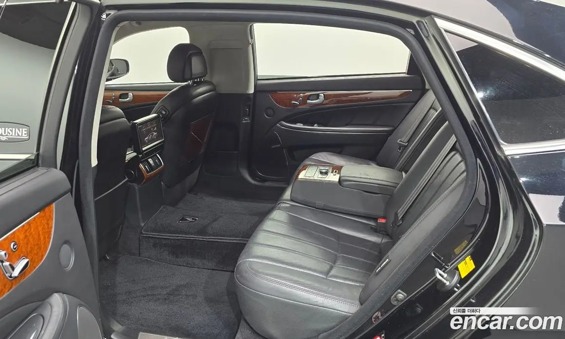 Hyundai Equus 2012 5.0 автомат (гидро), фото 18 Hyundai Equus 2012 5.0 автомат (гидро), фото 18