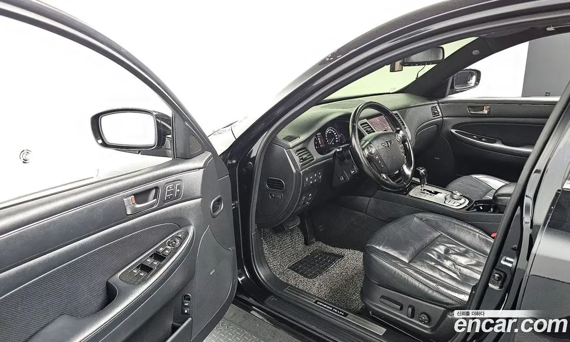 Hyundai Genesis 2011 5.0 автомат (гидро), фото 10