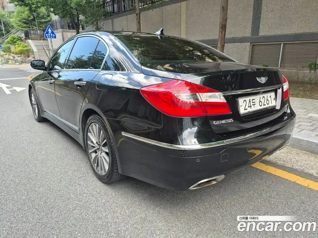 Hyundai Genesis 2012 3.3 автомат (гидро), миниатюра 6