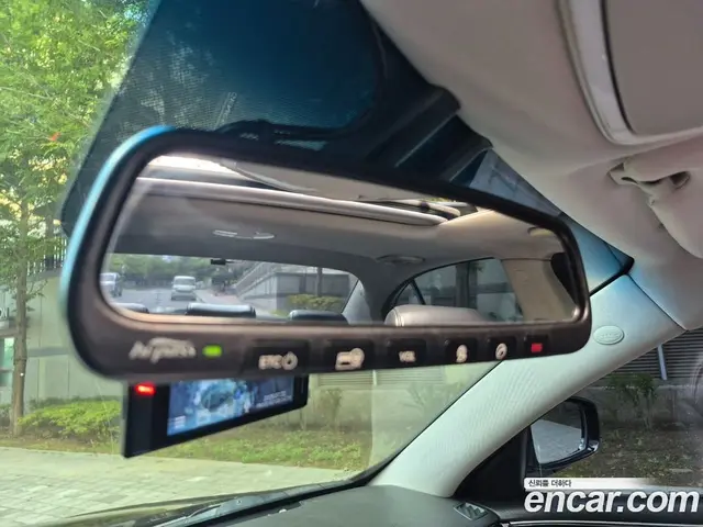Hyundai Genesis 2012 3.3 автомат (гидро), миниатюра 9
