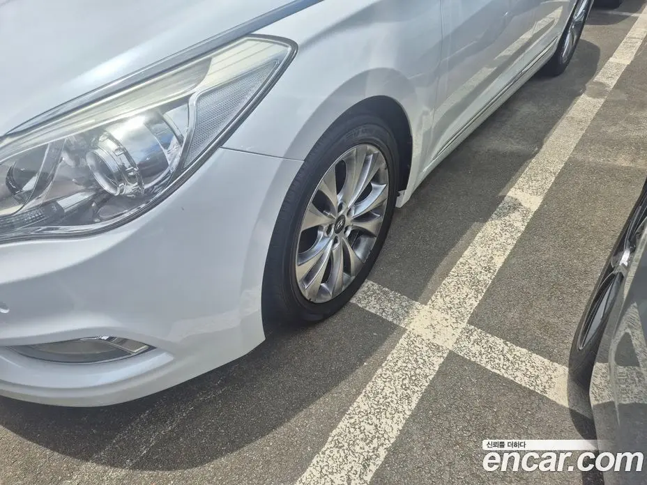 Hyundai Grandeur 2012 3.0 автомат (гидро), фото 16