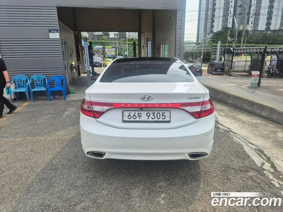 Hyundai Grandeur 2012 3.0 автомат (гидро), фото 4