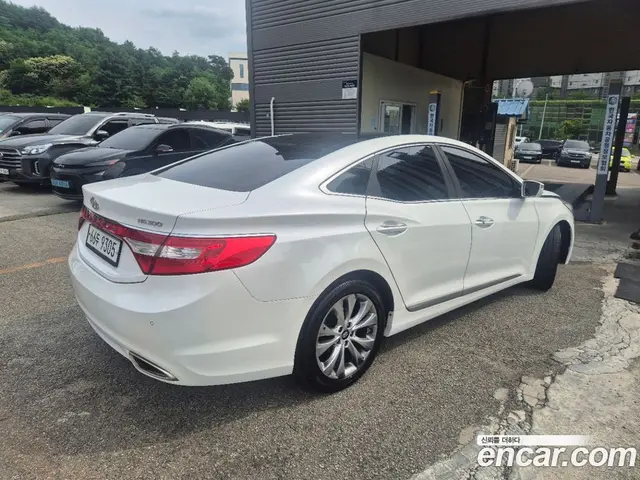 Hyundai Grandeur 2012 3.0 автомат (гидро), миниатюра 5