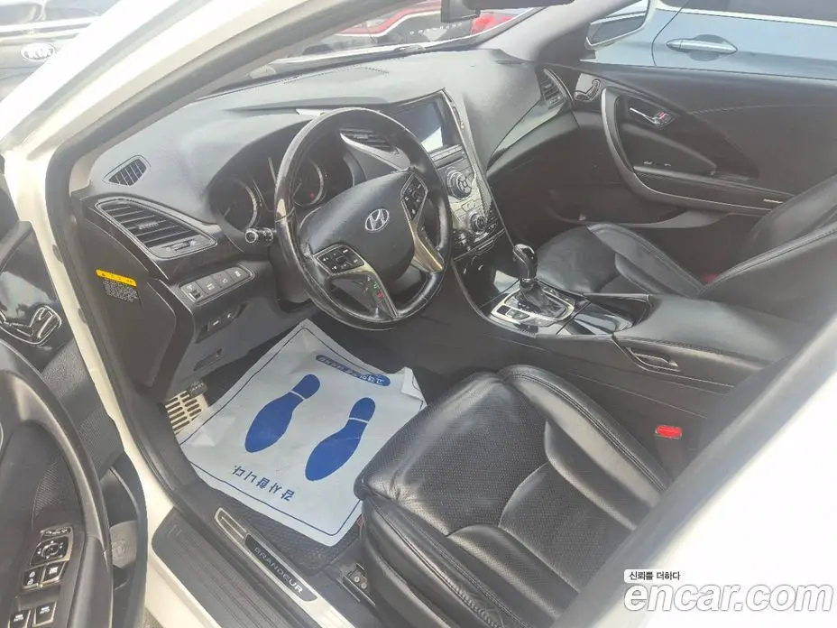 Hyundai Grandeur 2012 3.0 автомат (гидро), фото 7