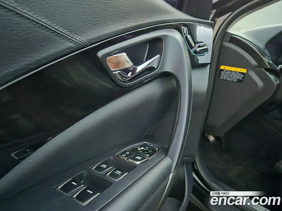 Hyundai Grandeur 2013 2.4 автомат (гидро), фото 20 Hyundai Grandeur 2013 2.4 автомат (гидро), фото 20