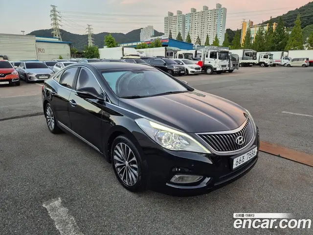 Hyundai Grandeur 2013 2.4 автомат (гидро), миниатюра 3 Hyundai Grandeur 2013 2.4 автомат (гидро), миниатюра 3