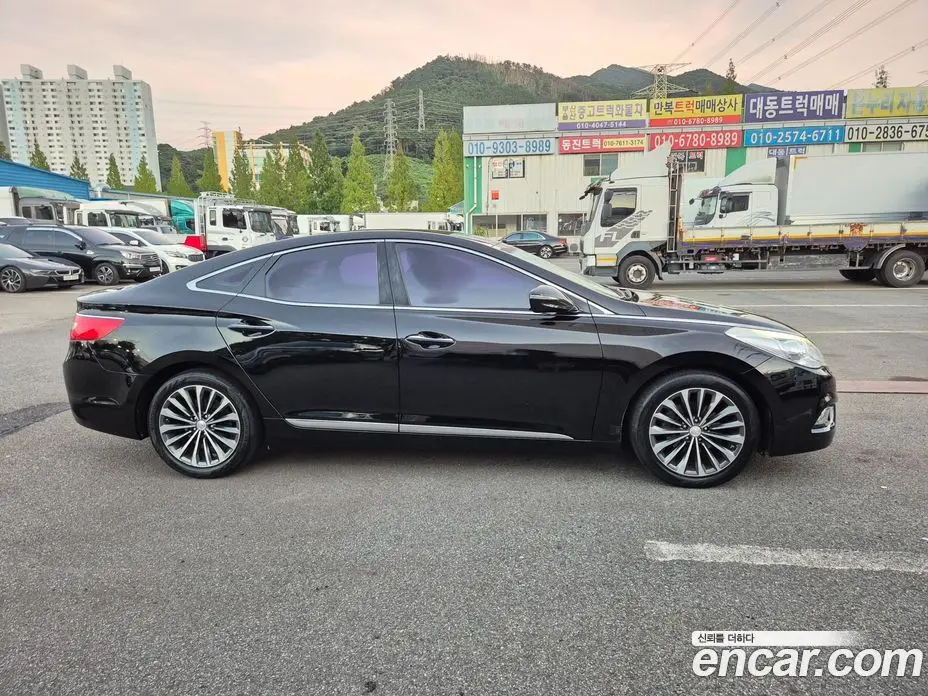 Hyundai Grandeur 2013 2.4 автомат (гидро), фото 4 Hyundai Grandeur 2013 2.4 автомат (гидро), фото 4