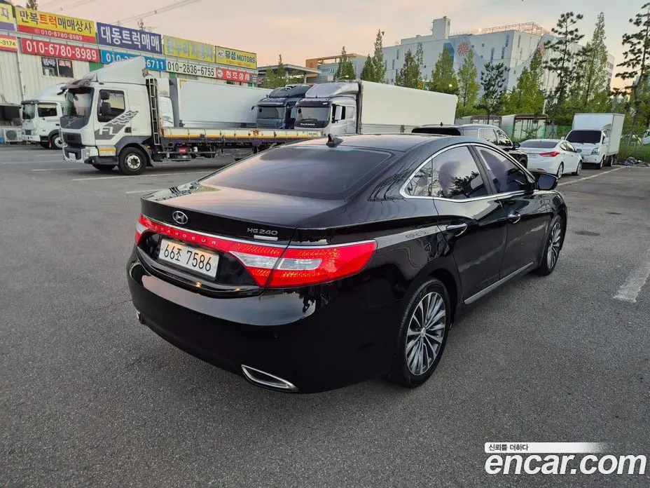 Hyundai Grandeur 2013 2.4 автомат (гидро), фото 6 Hyundai Grandeur 2013 2.4 автомат (гидро), фото 6