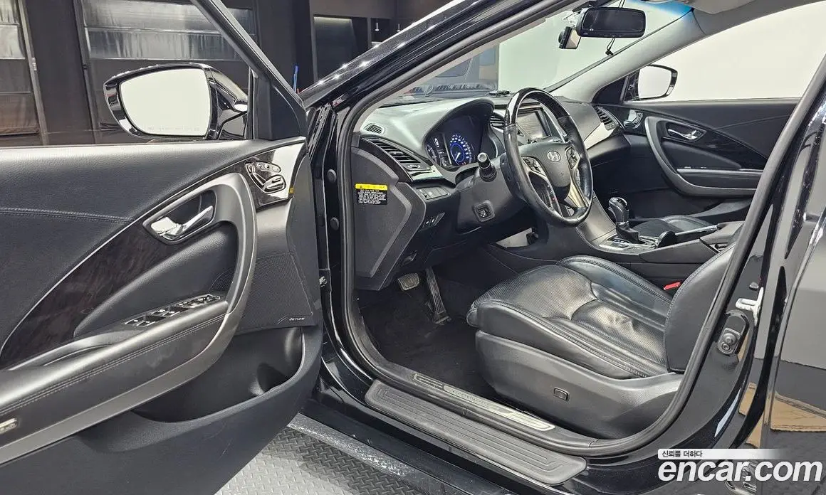 Hyundai Grandeur 2013 3.0 автомат (гидро), фото 13