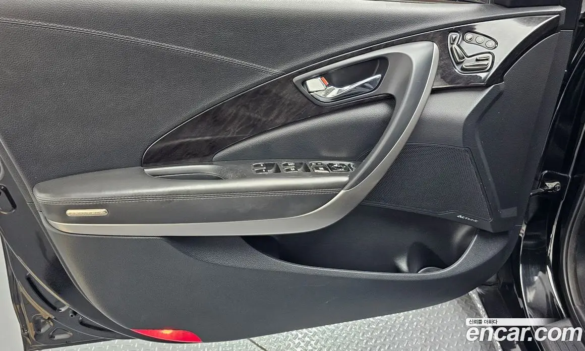 Hyundai Grandeur 2013 3.0 автомат (гидро), фото 14