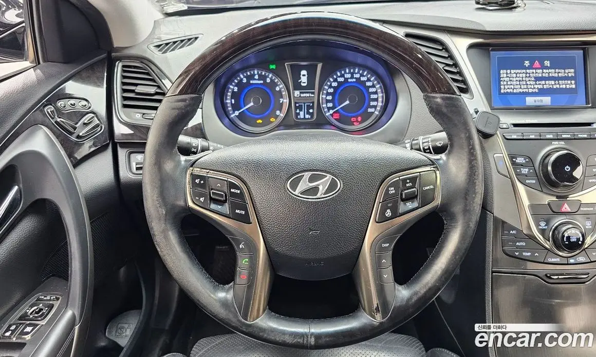 Hyundai Grandeur 2013 3.0 автомат (гидро), фото 19