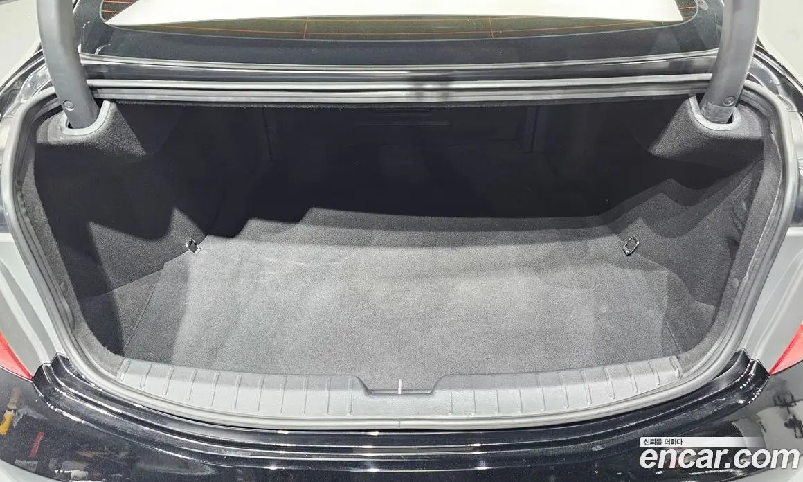 Hyundai Grandeur 2014 3.0 автомат (гидро), фото 16
